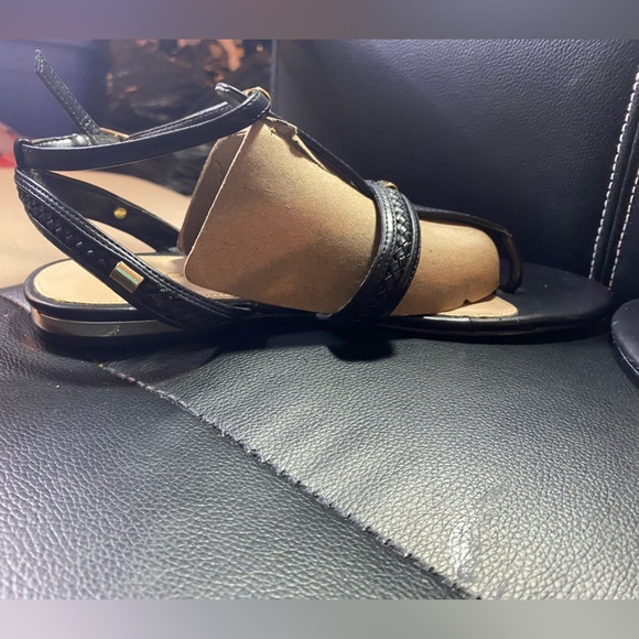 Aldo Black Thong Sandals Size 9 - Picture 9 of 14